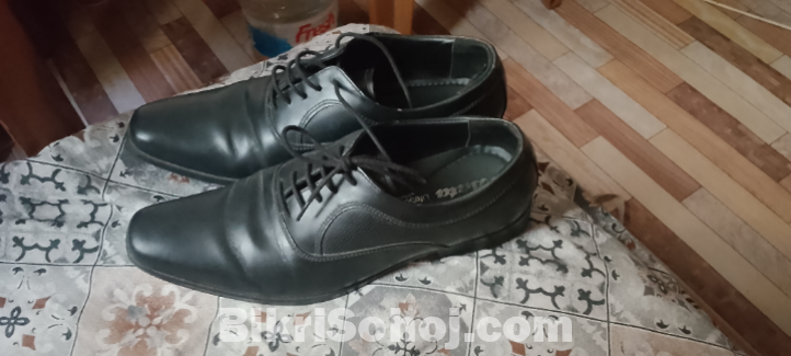 Bata Formal shoes